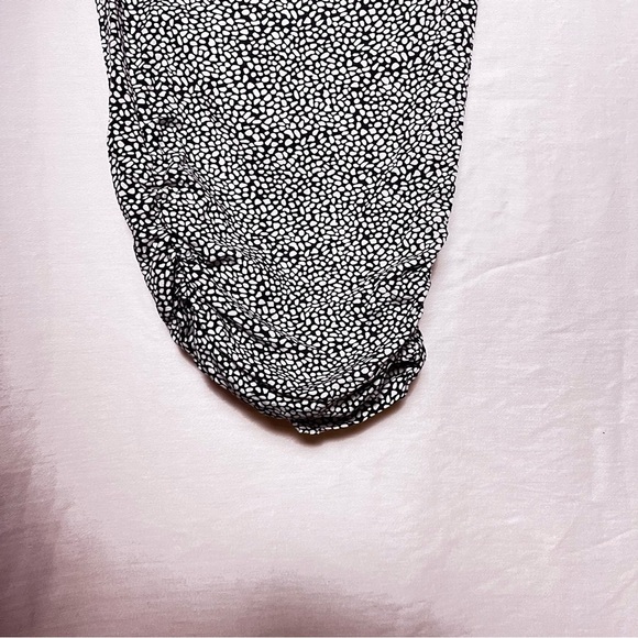 Thread & Supply | Black White Pebble Print Ruched Jogger Pants, Large - Picture 4 of 7